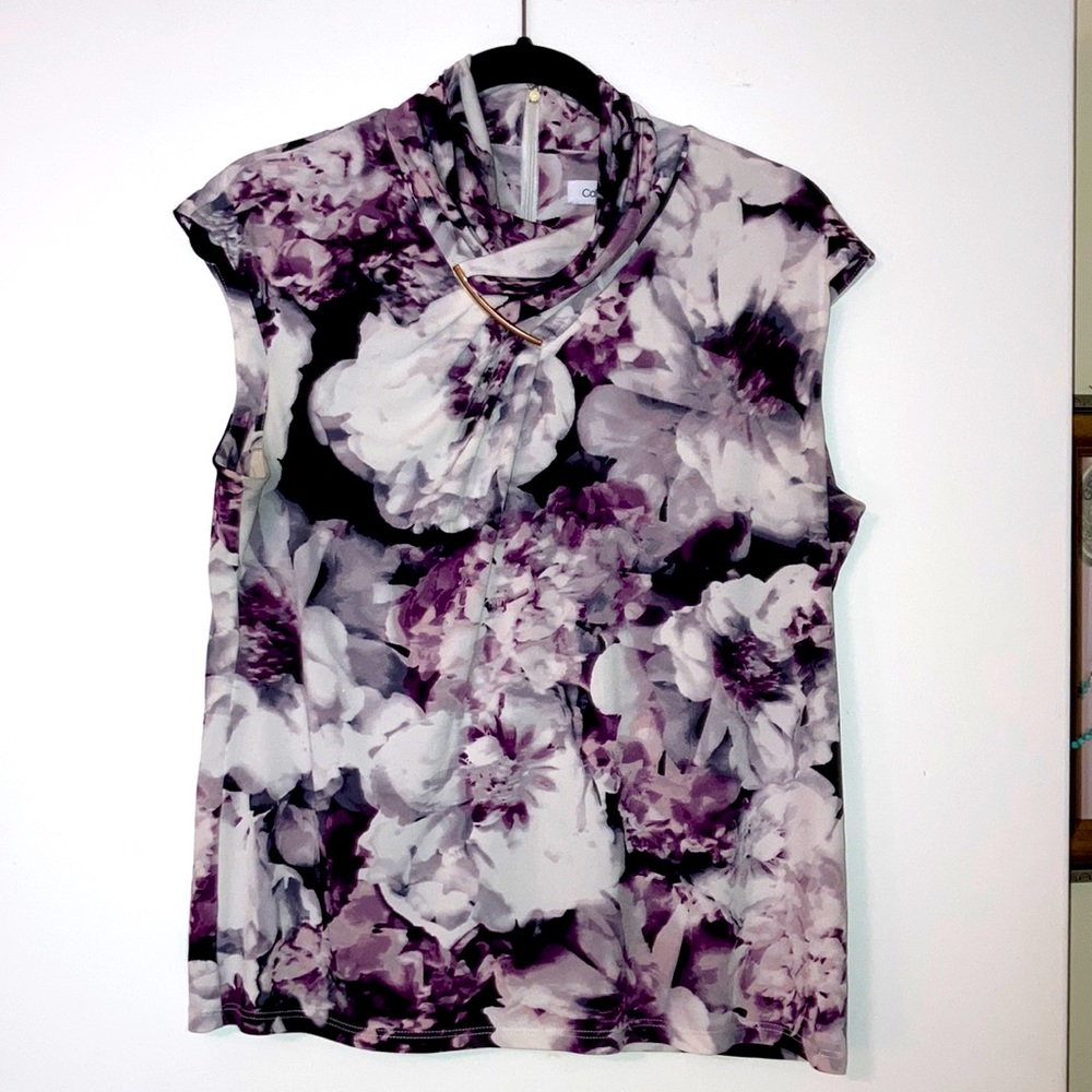 Calvin Klein blouse in excellent condition